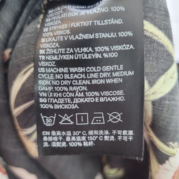 H&M Size 8 Dark Floral Print Long Bell Sleeve Flared Skirt Mini Dress Sheath - Picture 11 of 11